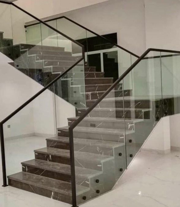 معاذ حامد العلي - الأعمال السابقة 8