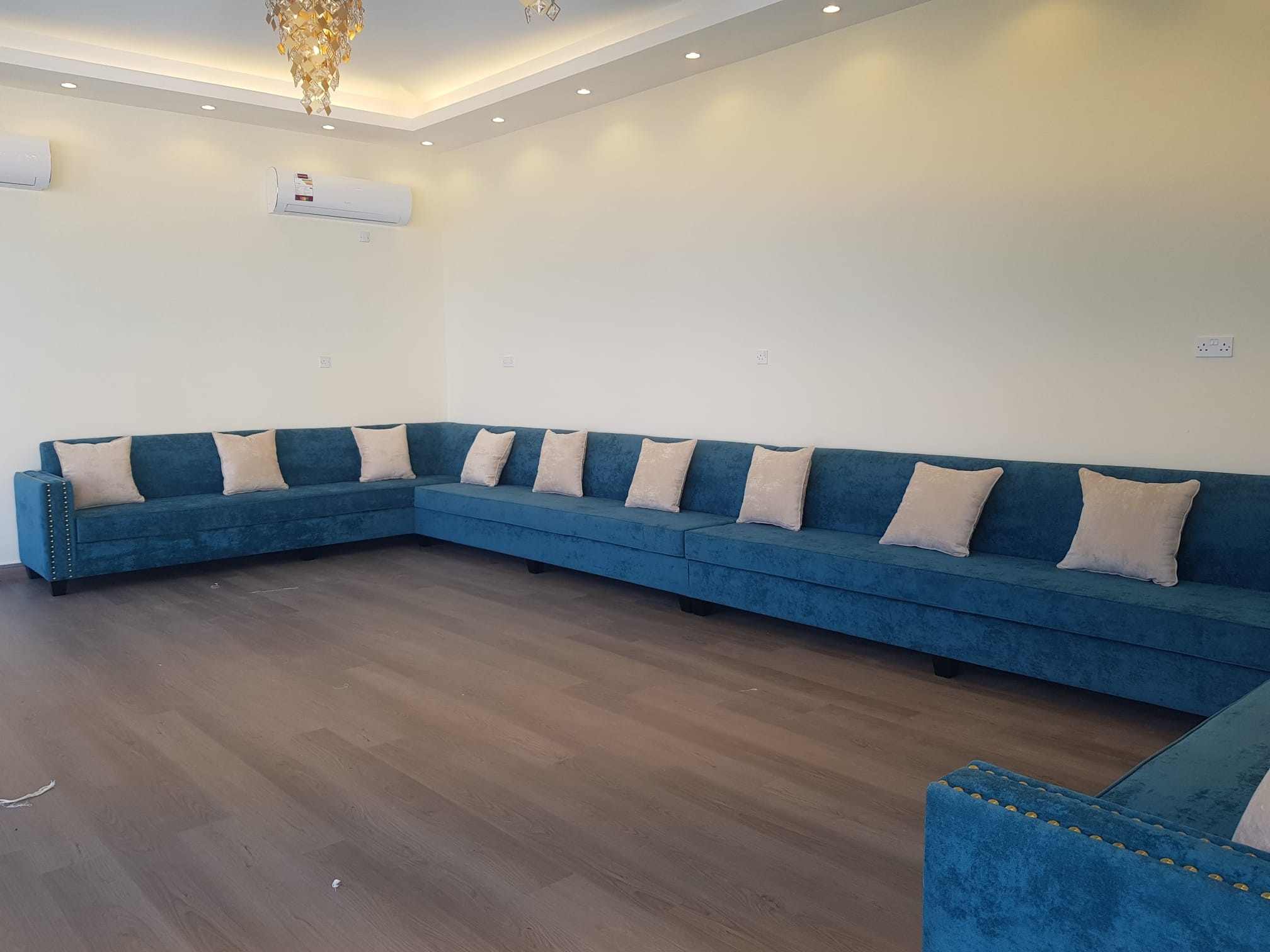 Contact furniture home decoration - الأعمال السابقة 10