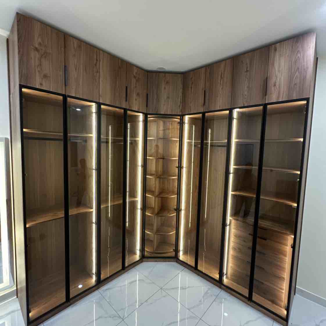 Provash Carpenter - الأعمال السابقة 3