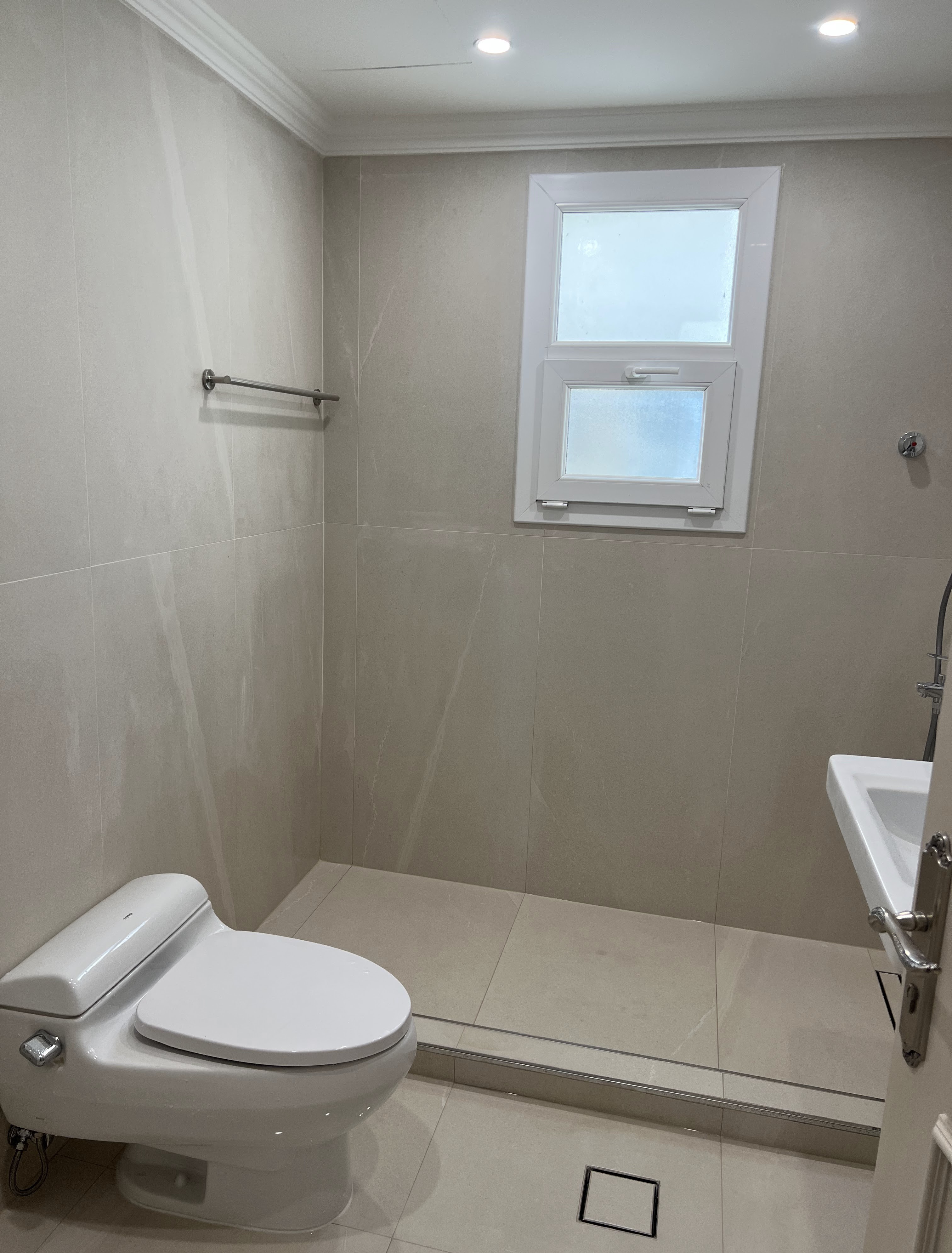 Akbar Hossain - الأعمال السابقة 4