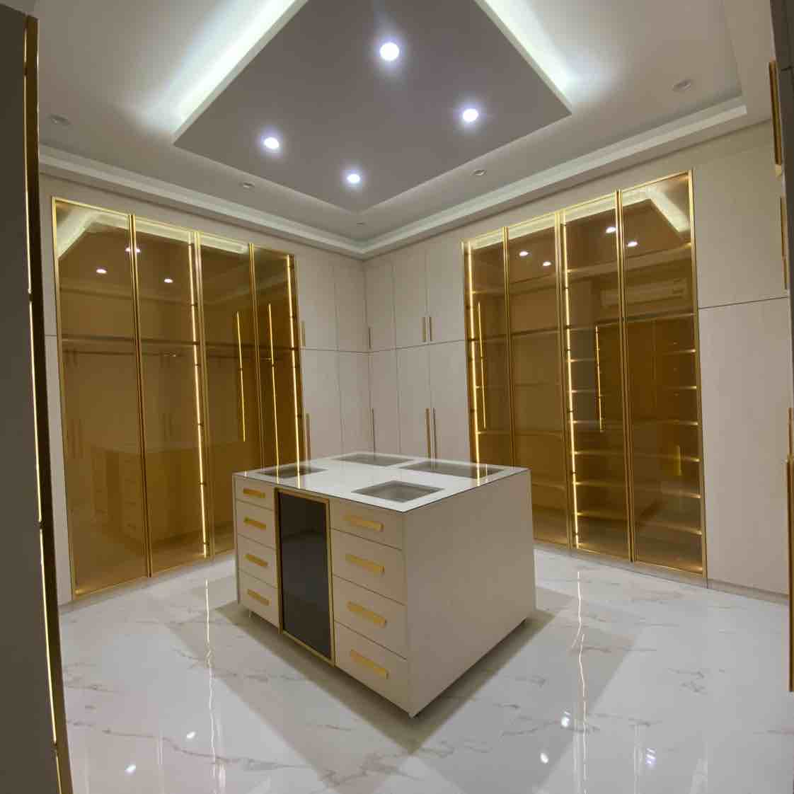 Provash Carpenter - الأعمال السابقة 7